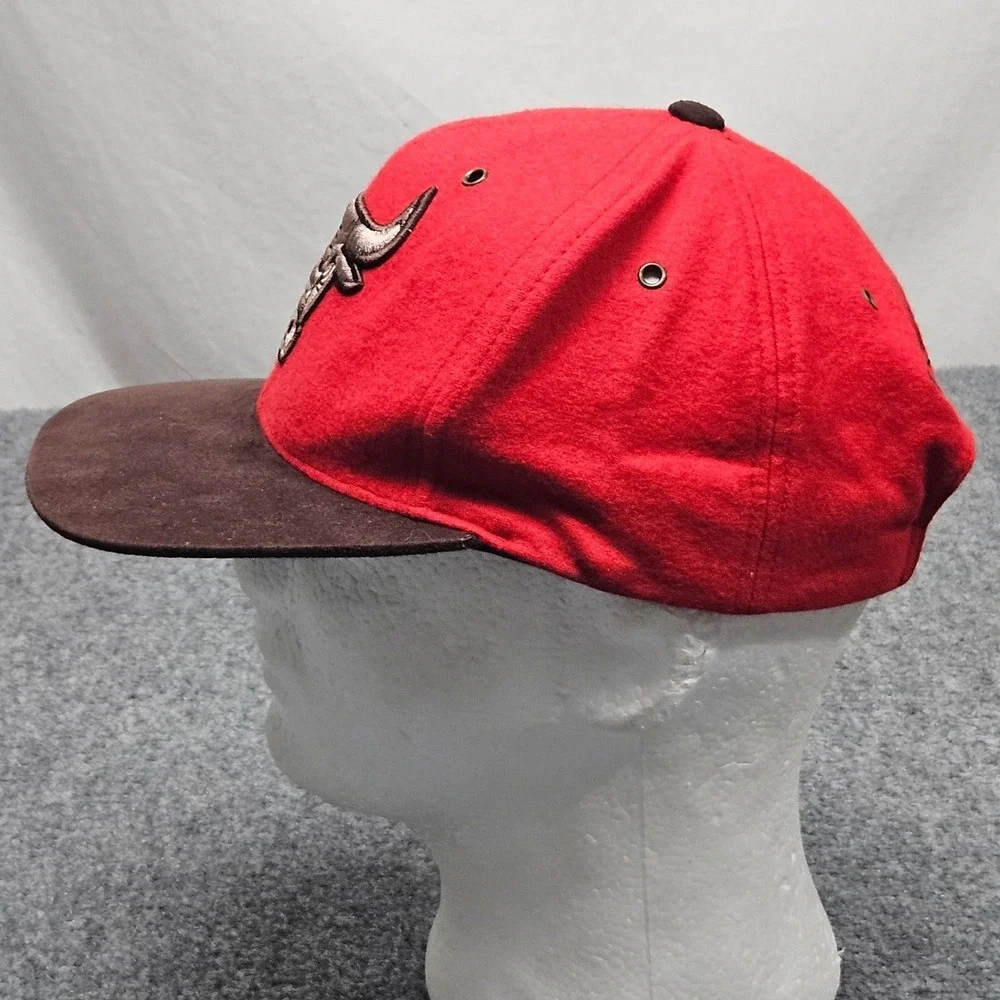 Chicago Bulls Hat Mitchell‎ Ness Red Brown Wool Faux Suede Strapback Cap Fanwear